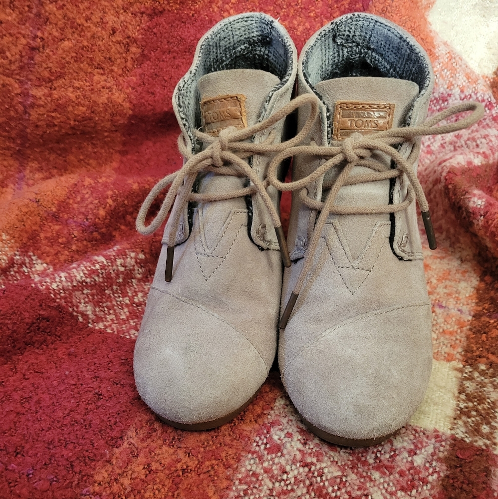 Toms Wedge Bootie